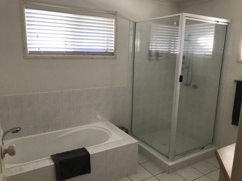 12 Hooper Court, Kepnock QLD 4670