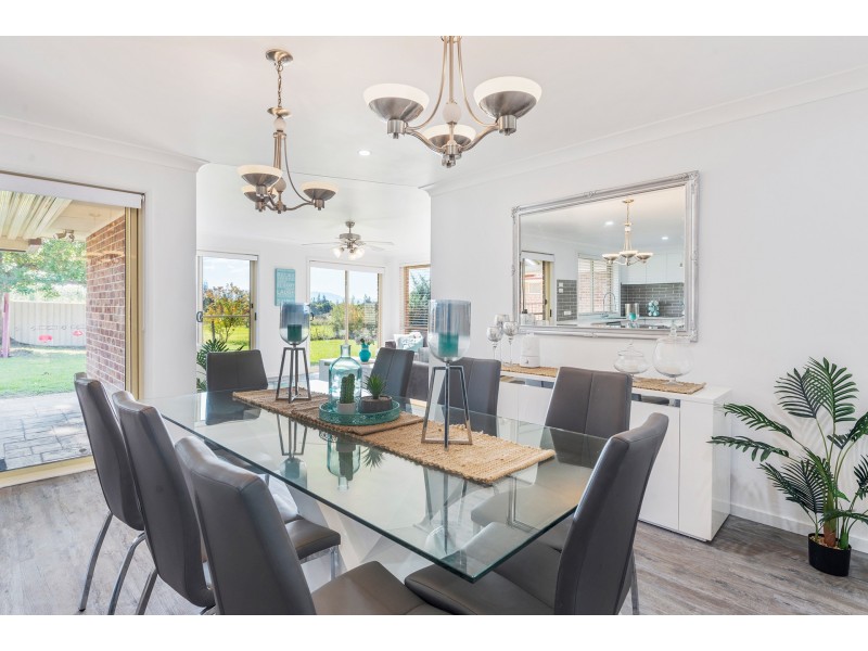 8 Katela Avenue, Bomaderry NSW 2541