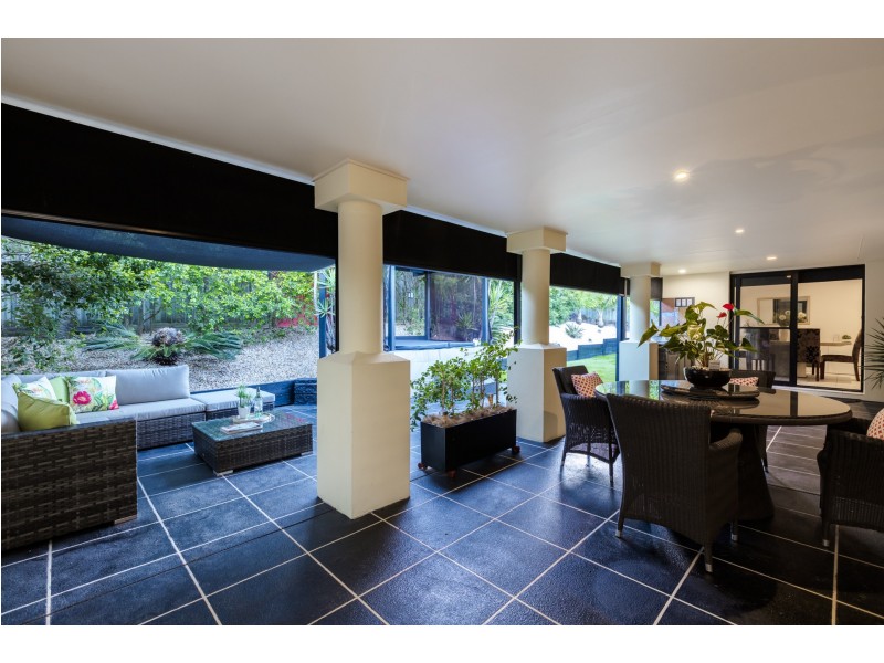 2 Amanu Crescent, Pacific Pines QLD 4211