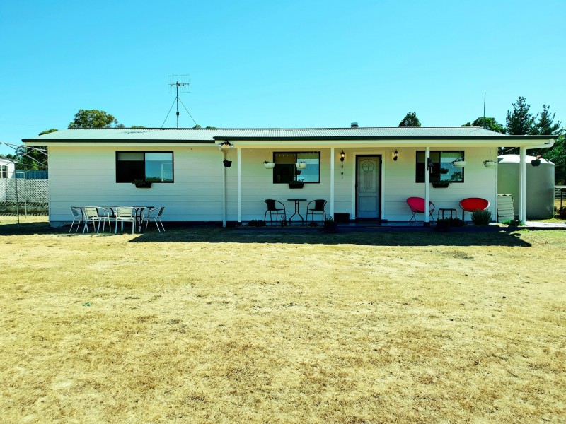 1425 Bundarra Rd, Invergowrie NSW 2350