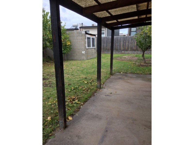 14 Warren Road, Cheltenham VIC 3192