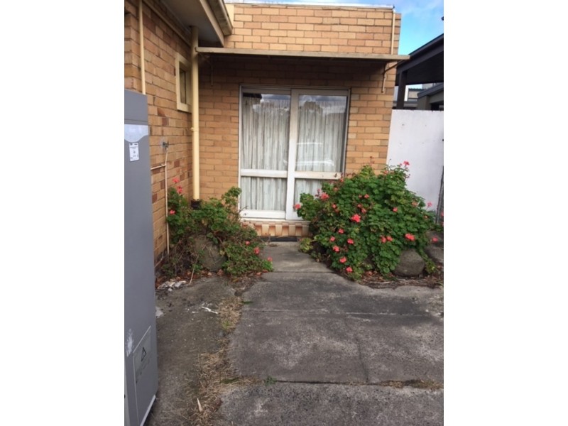 14 Warren Road, Cheltenham VIC 3192