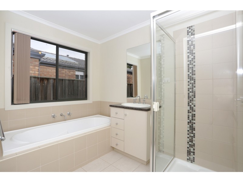 42 Felicity Drive, Tarneit VIC 3029