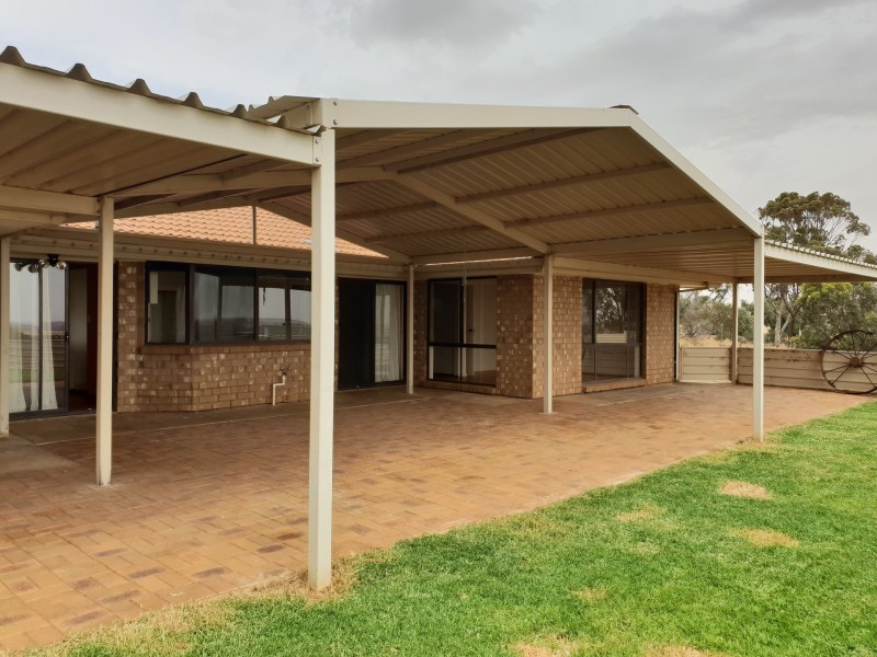 104 Scenic Drive, Napperby SA 5540