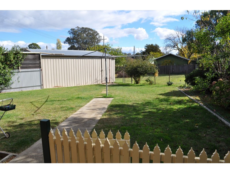 8 Hazel Street, Oaks Estate ACT 2620