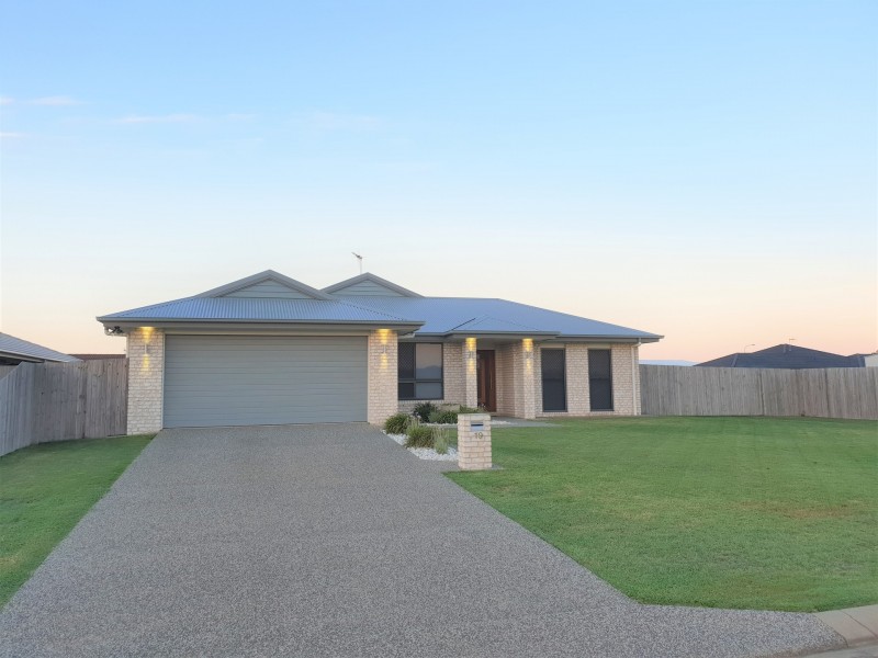 19 Beachmere Street, Burnett Heads QLD 4670