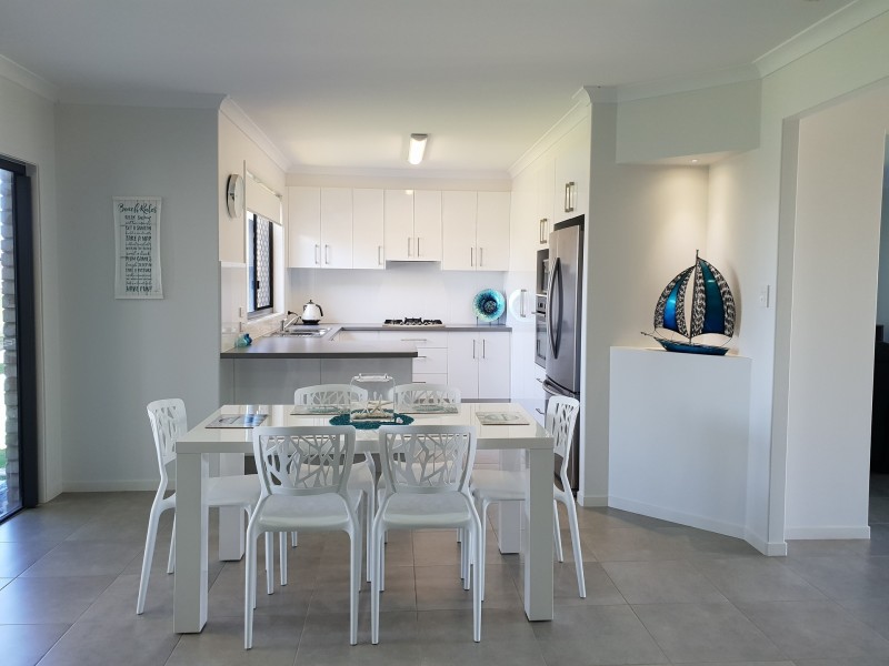 19 Beachmere Street, Burnett Heads QLD 4670