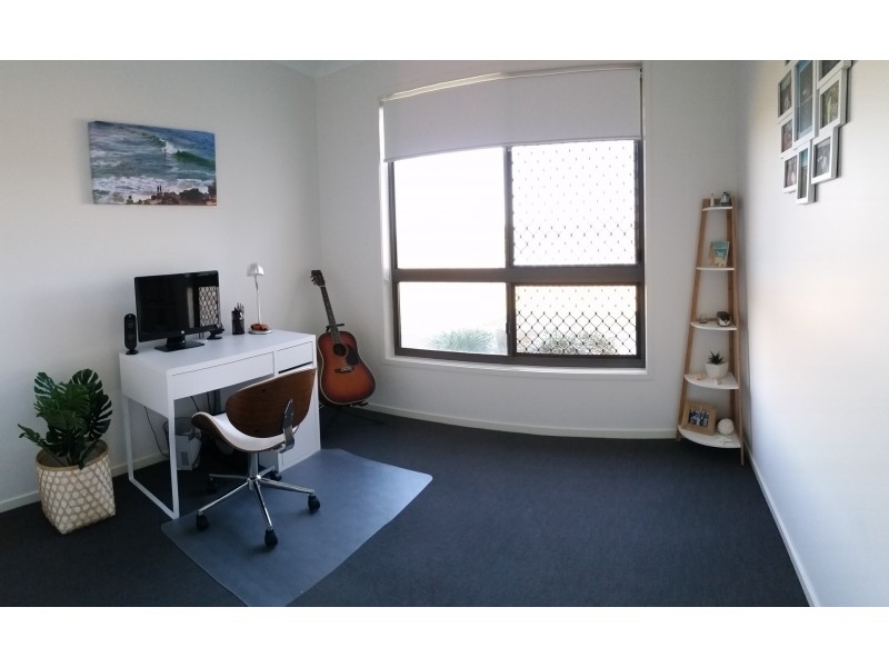 19 Beachmere Street, Burnett Heads QLD 4670