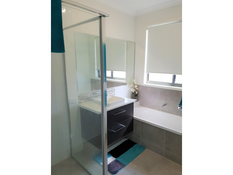 19 Beachmere Street, Burnett Heads QLD 4670