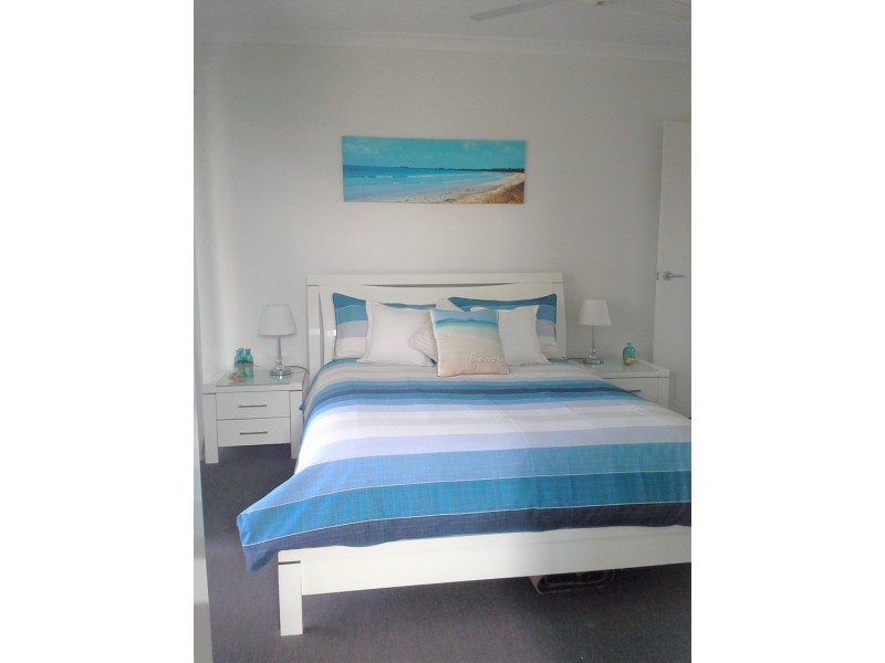 19 Beachmere Street, Burnett Heads QLD 4670