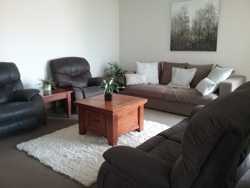 18 Freesia Crescent, Bomaderry NSW 2541