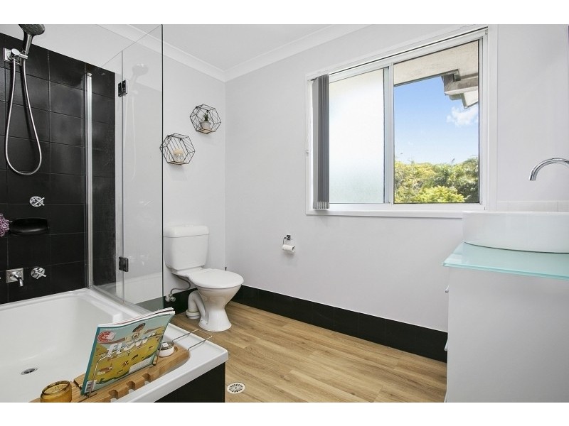 4/13 Bullimah Avenue, Burleigh Heads QLD 4220