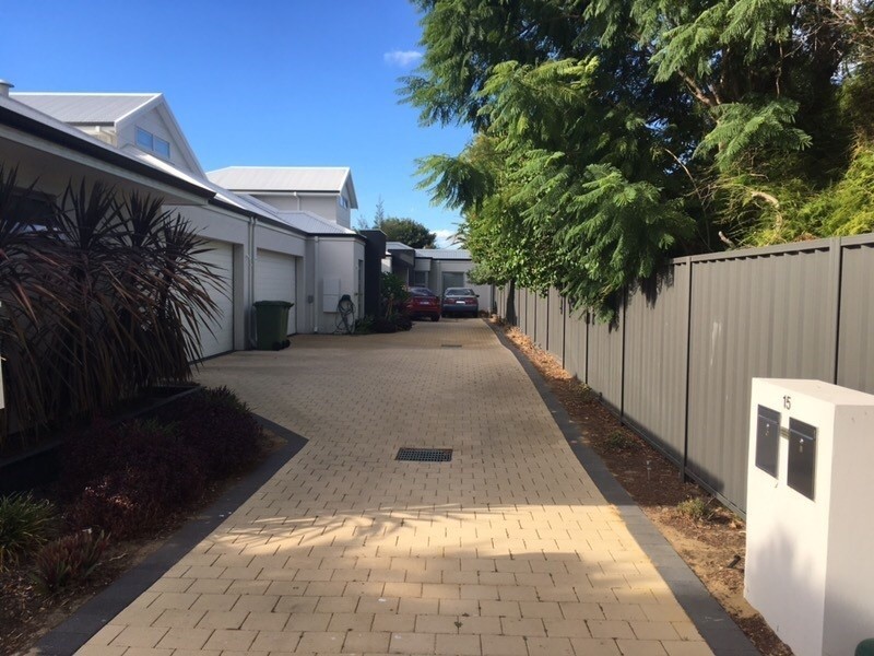 B/15 Oakland Avenue, Cloverdale WA 6105