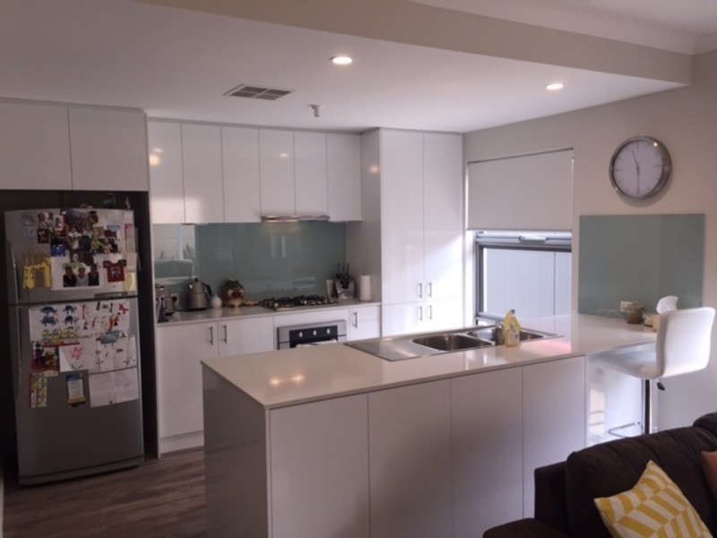 B/15 Oakland Avenue, Cloverdale WA 6105