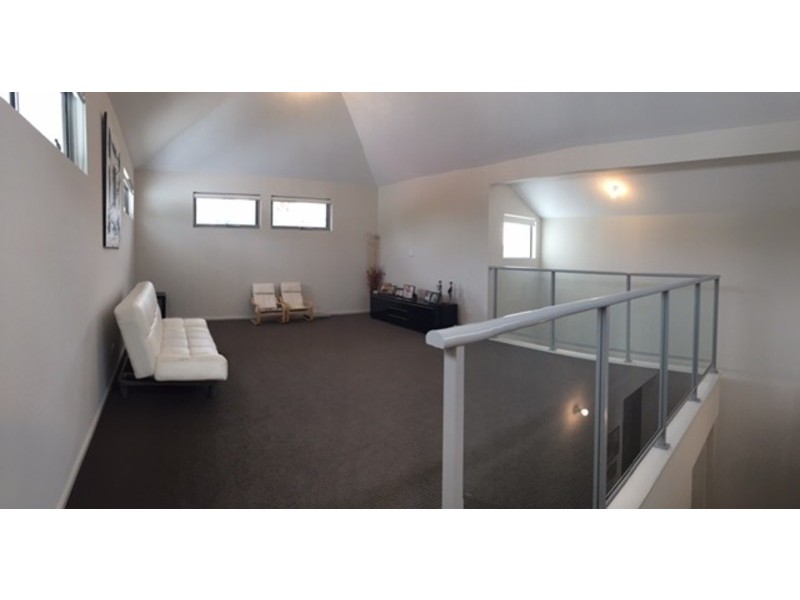 B/15 Oakland Avenue, Cloverdale WA 6105