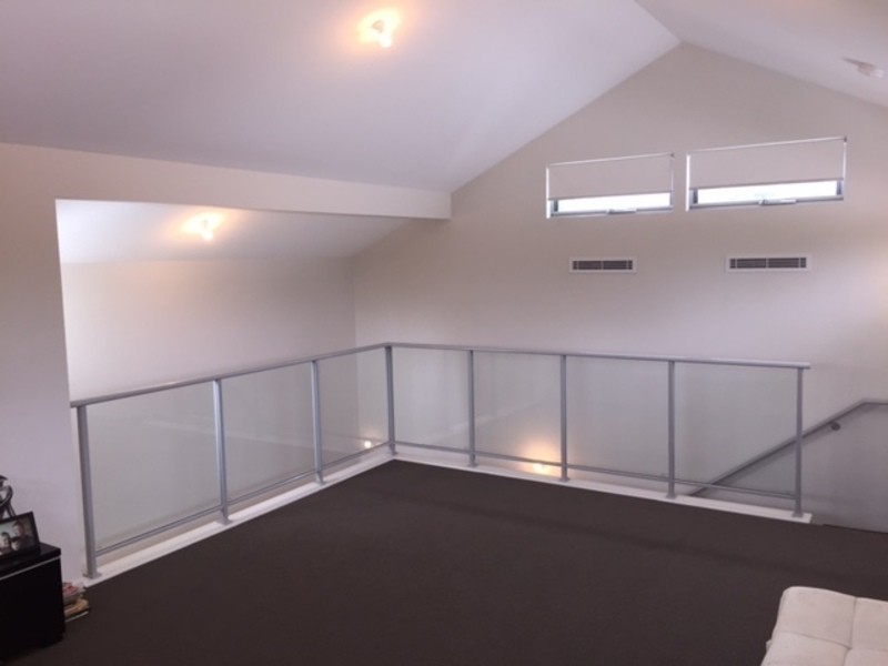 B/15 Oakland Avenue, Cloverdale WA 6105