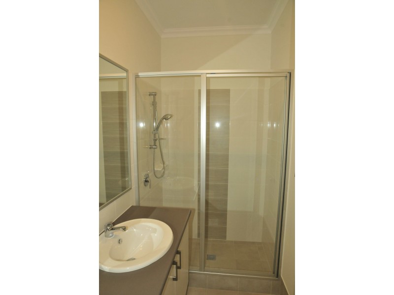 15B Redmond Road, Hamilton Hill WA 6163