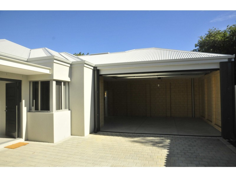 15B Redmond Road, Hamilton Hill WA 6163