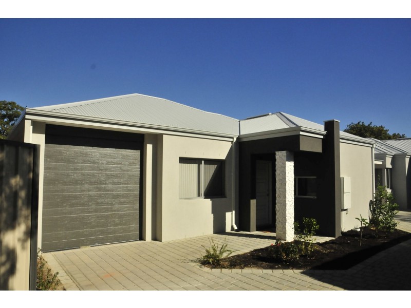 15B Redmond Road, Hamilton Hill WA 6163