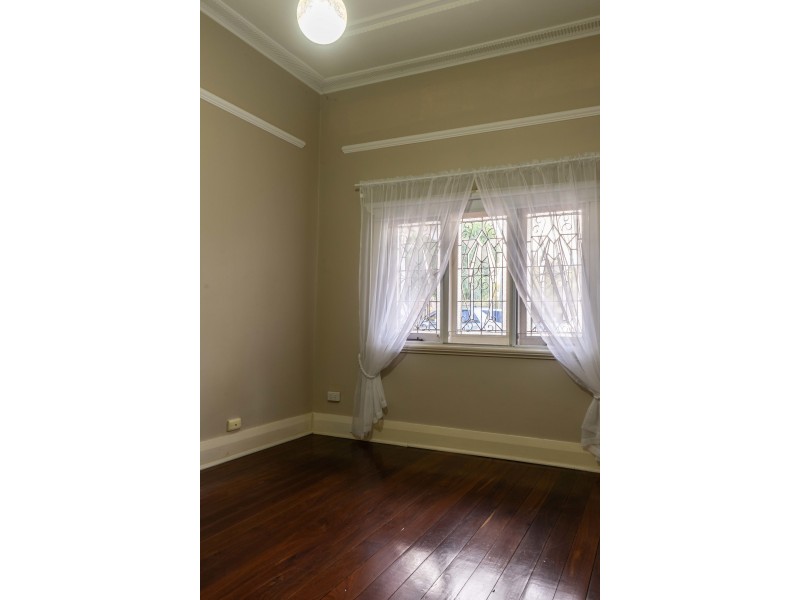 61 Swan Street, Guildford WA 6055