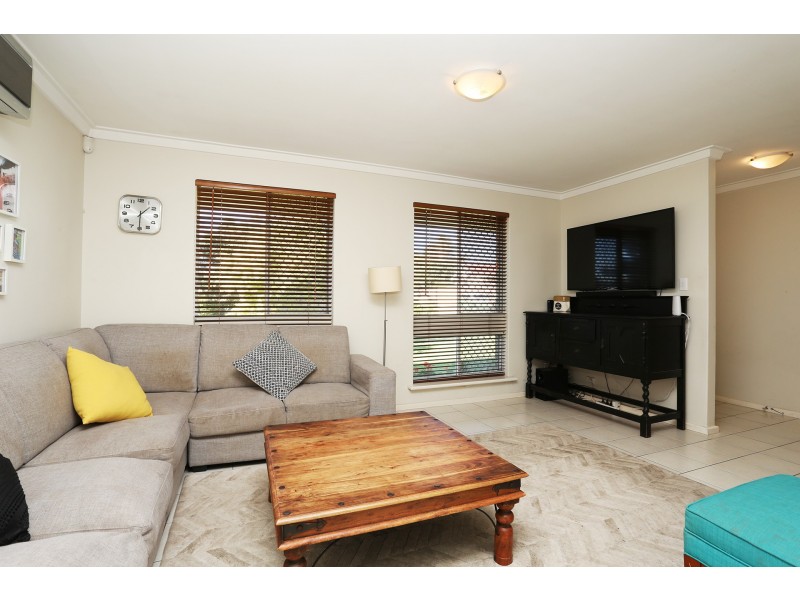 9 Rowlands Court, Padbury WA 6025