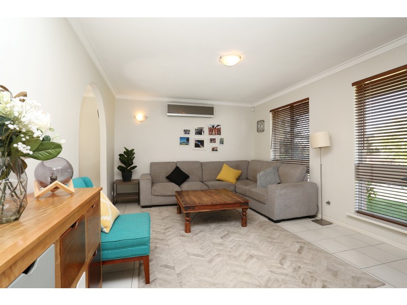 9 Rowlands Court, Padbury WA 6025