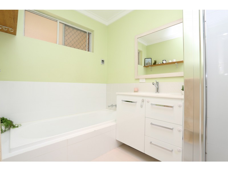 9 Rowlands Court, Padbury WA 6025