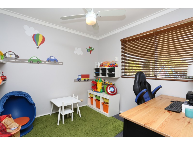 9 Rowlands Court, Padbury WA 6025