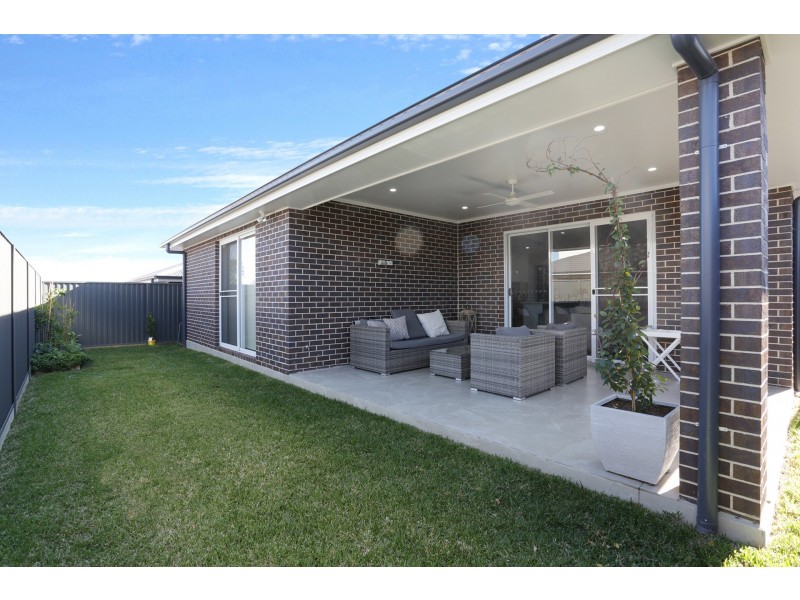 7 Oberon Street, Riverstone NSW 2765