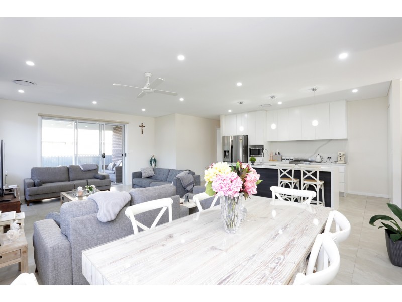 7 Oberon Street, Riverstone NSW 2765