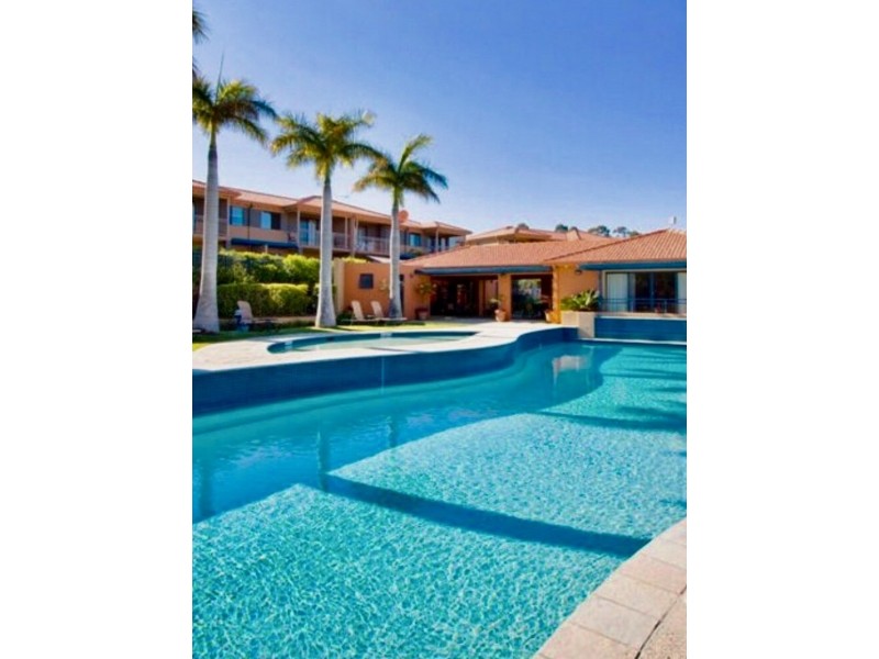 34/4 University Drive, Robina QLD 4226