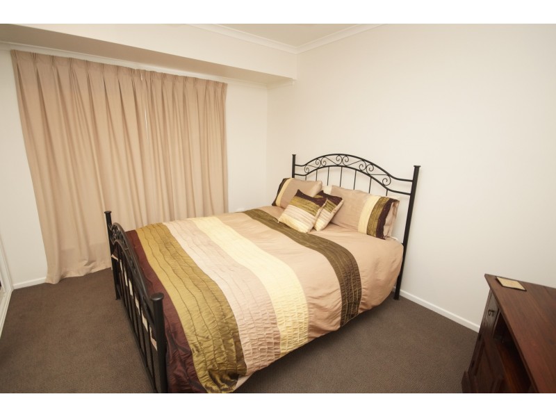 6 Yaralla Avenue, East Mackay QLD 4740