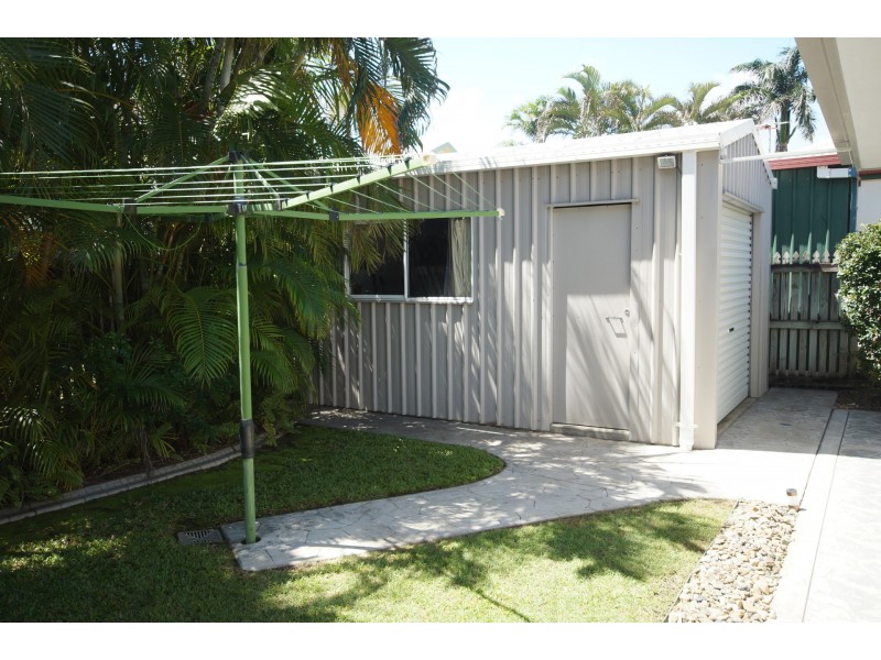6 Yaralla Avenue, East Mackay QLD 4740