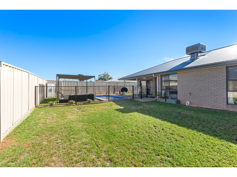 26 Spears Drive, Dubbo NSW 2830