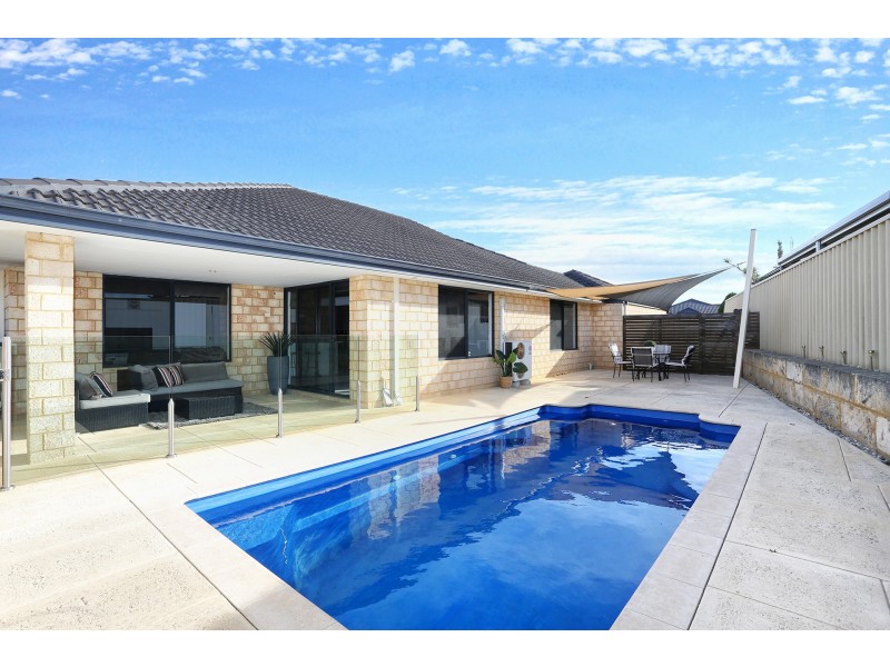 2 Canova Road, Butler WA 6036