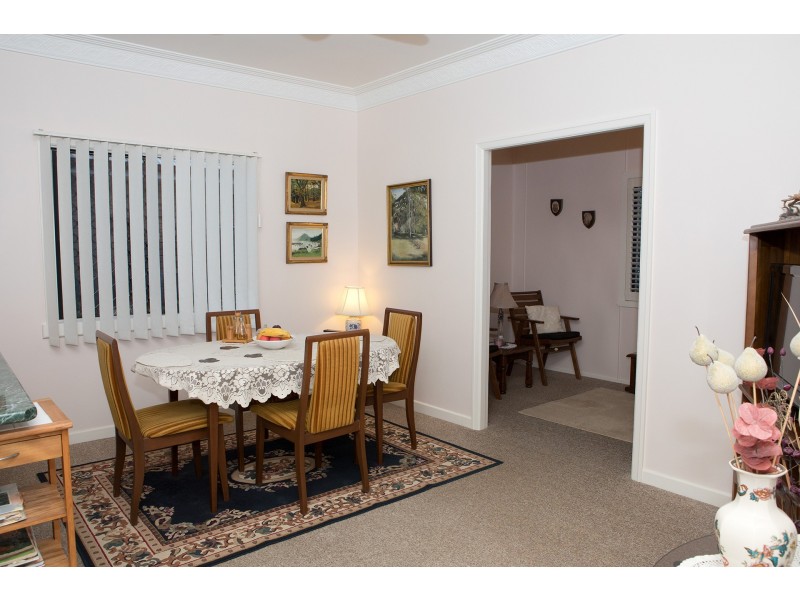 1 Lloyd Street, Walkervale QLD 4670