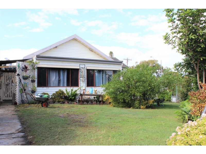 88 Oakland Avenue, The Entrance NSW 2261