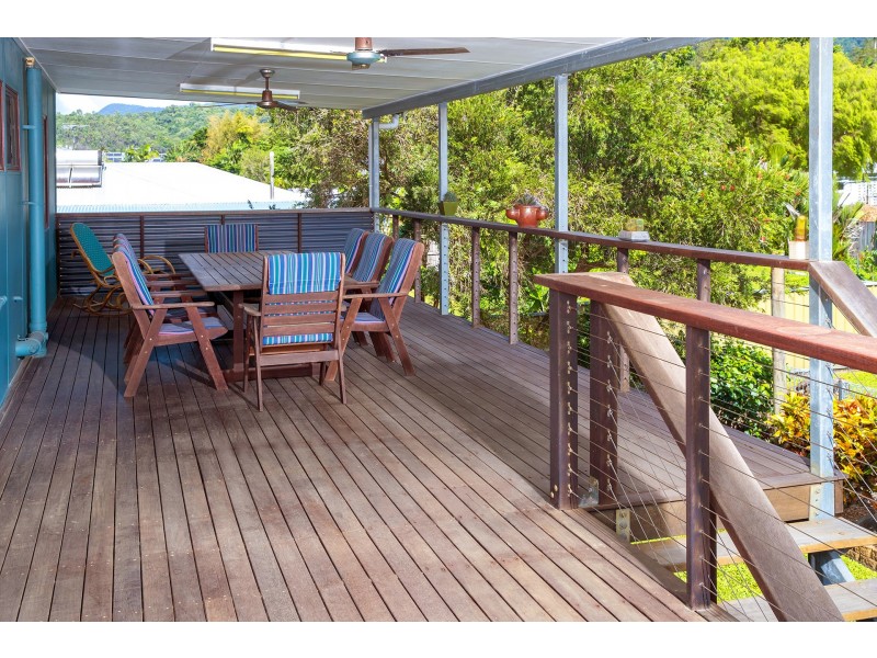 23 Norris Street, Whitfield QLD 4870