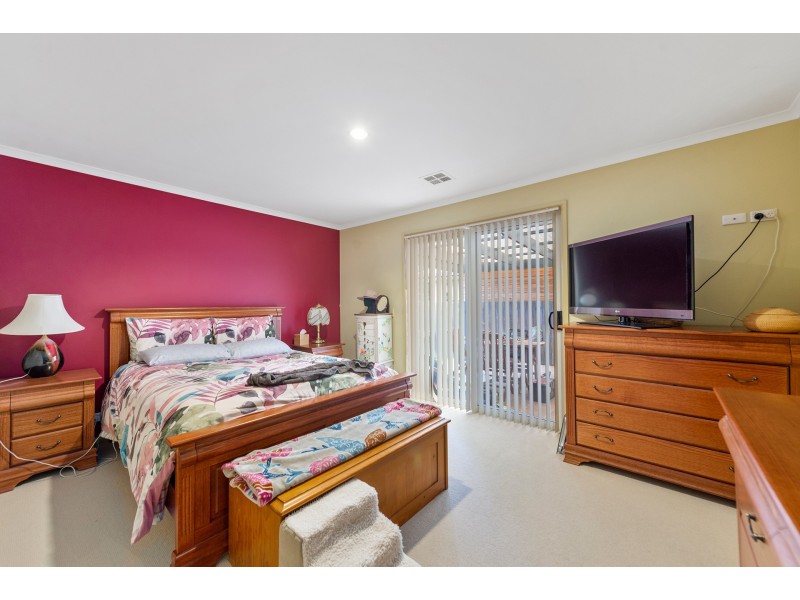 20 Mary Kitson Street, Watson ACT 2602