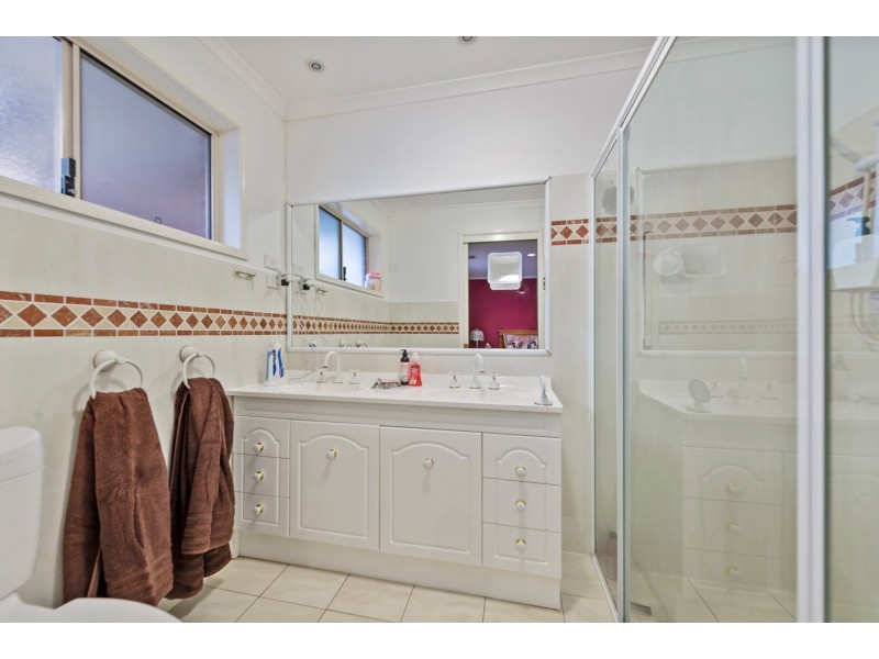 20 Mary Kitson Street, Watson ACT 2602