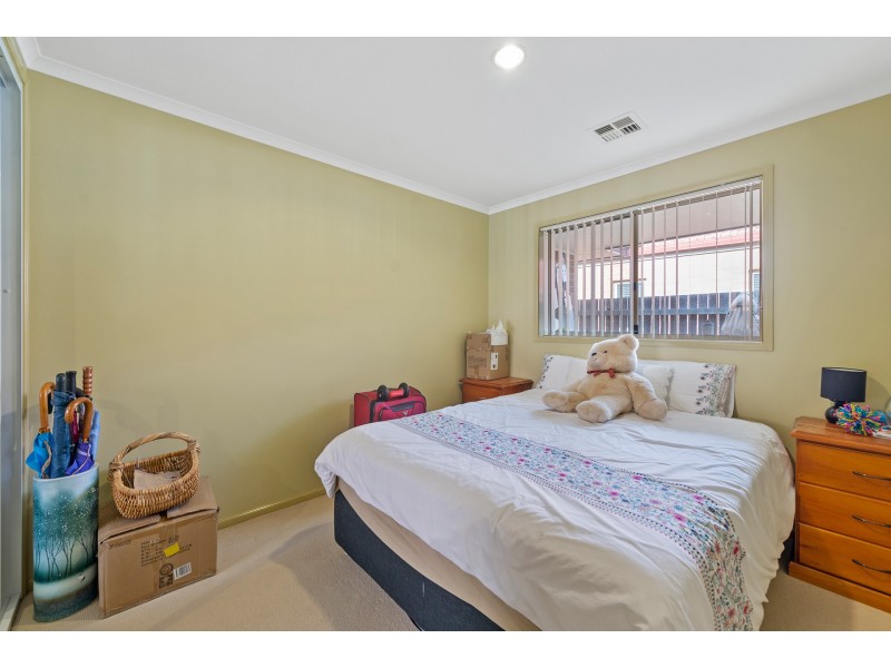 20 Mary Kitson Street, Watson ACT 2602
