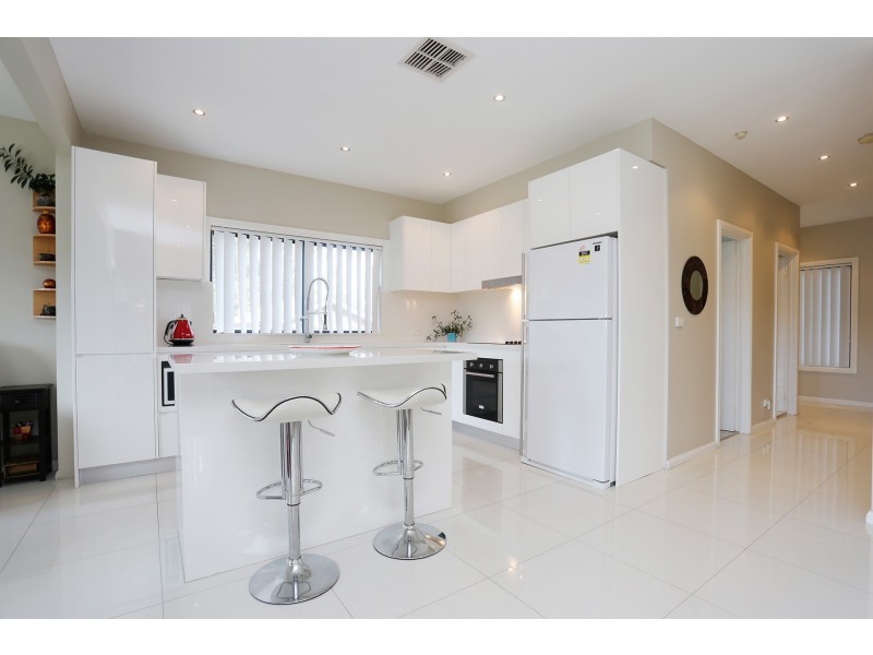 184 St George Crescent, Sandy Point NSW 2172