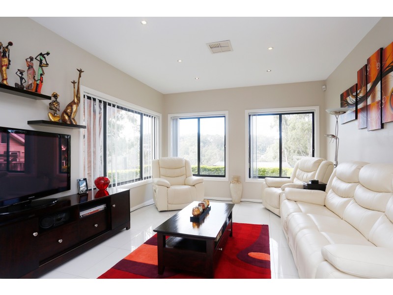 184 St George Crescent, Sandy Point NSW 2172