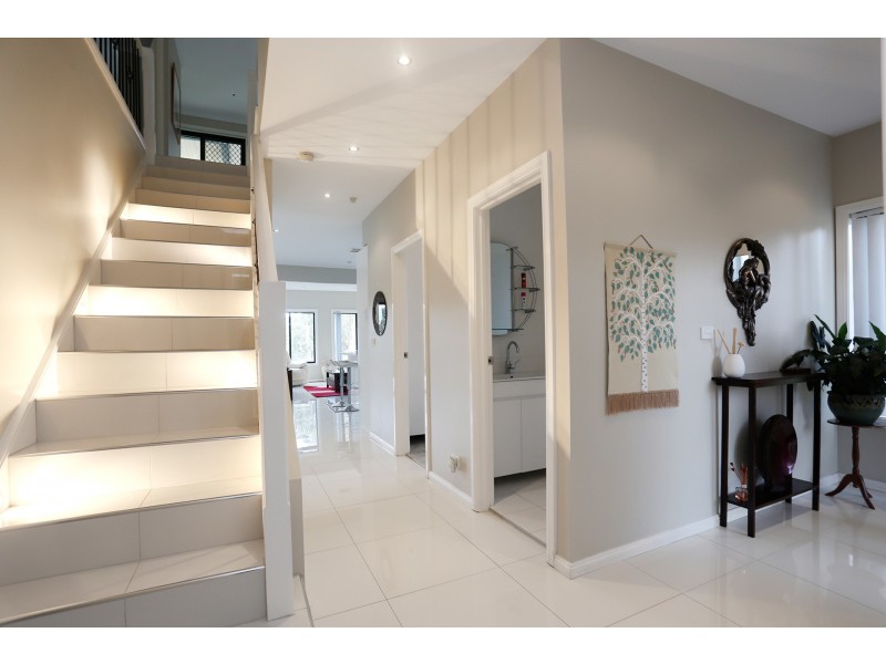 184 St George Crescent, Sandy Point NSW 2172