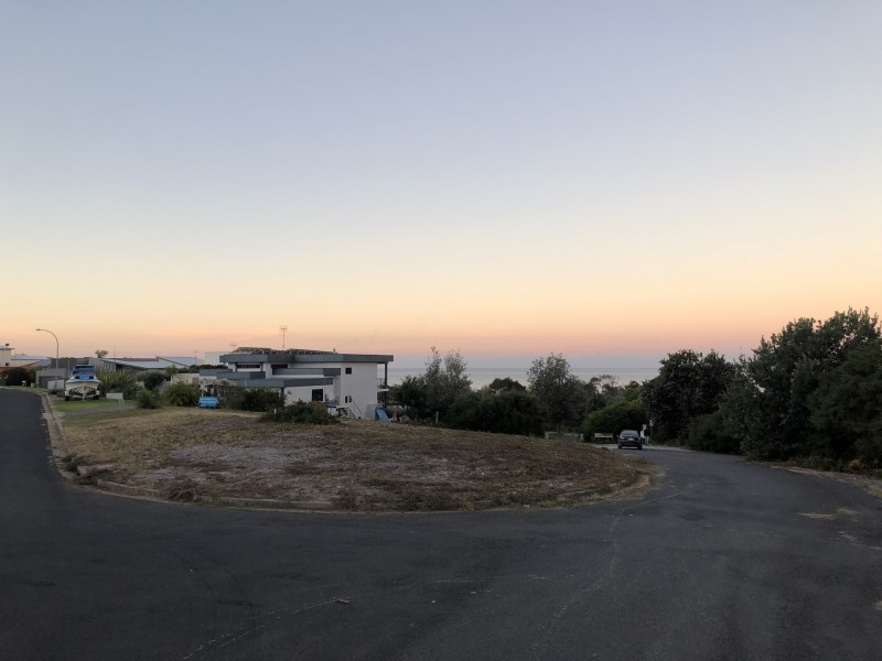 8 Dolphin Cove Drive, Tura Beach NSW 2548