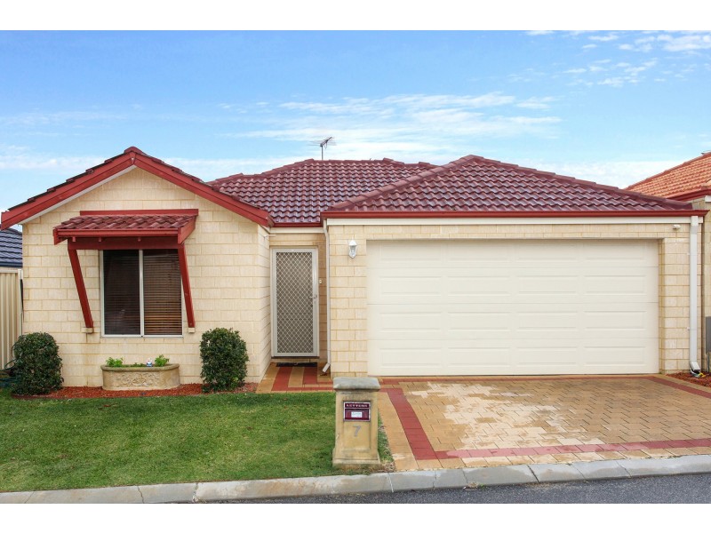 7 Kelso Close, Sinagra WA 6065