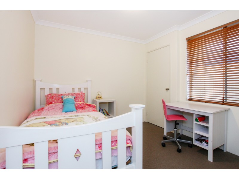 7 Kelso Close, Sinagra WA 6065