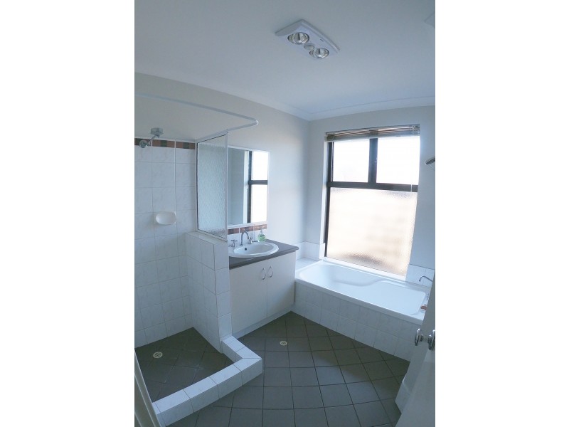 1 Hartog Road, Dalyellup WA 6230