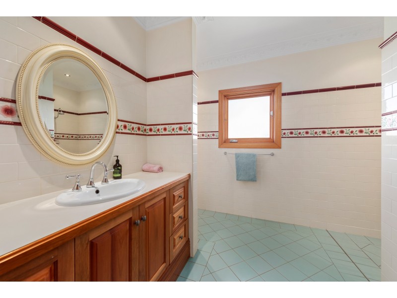 7 Calabria Road, Griffith NSW 2680