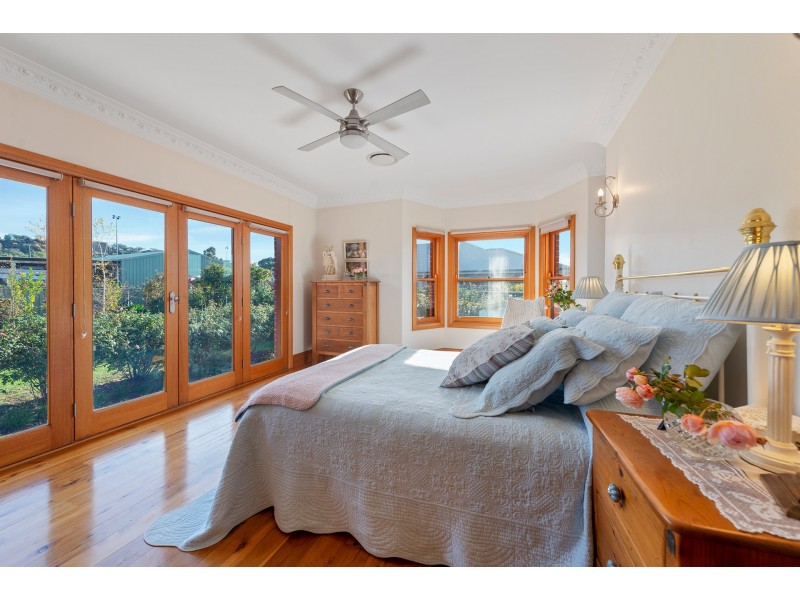 7 Calabria Road, Griffith NSW 2680